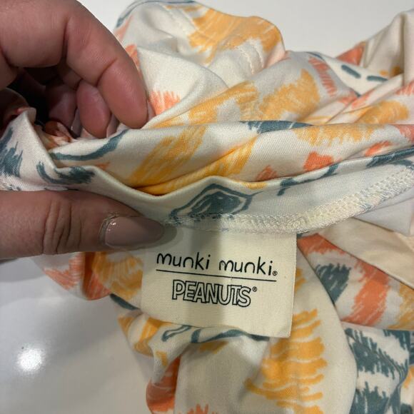 Munki Munki Peanuts Snoopy Pajama Set Small - Picture 4 of 10